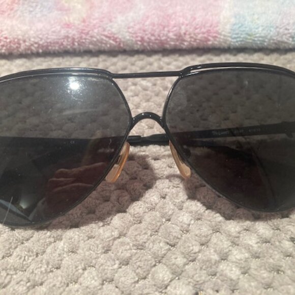 D&G Aviator Sunglasses - Picture 2 of 3
